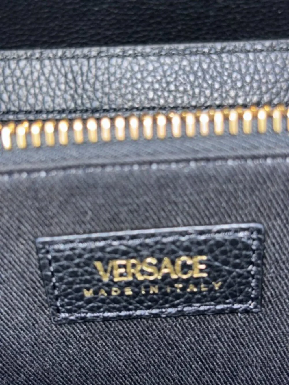 NWT Versace Virtus Black Leather Wallet on Chain 🖤✨
